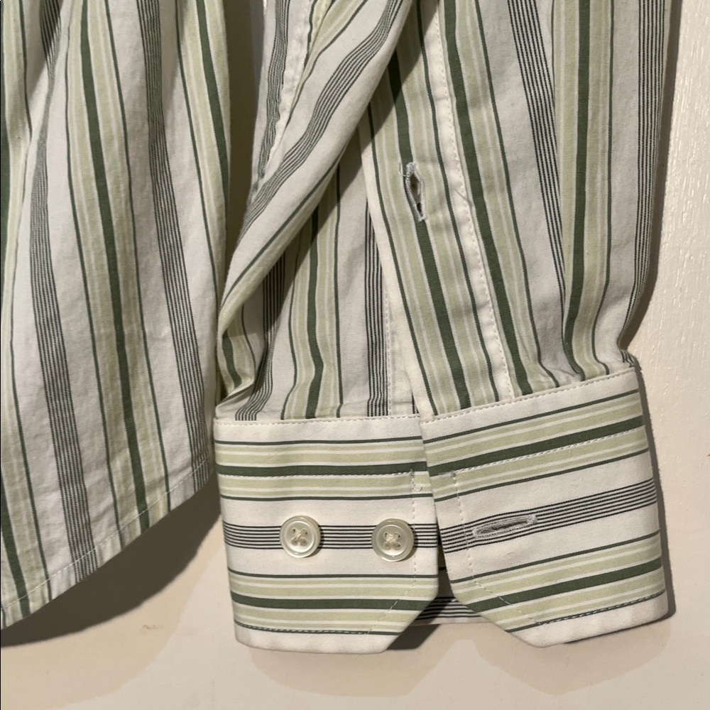 Express Striped Button-Down Shirt - Picture 5 of 5